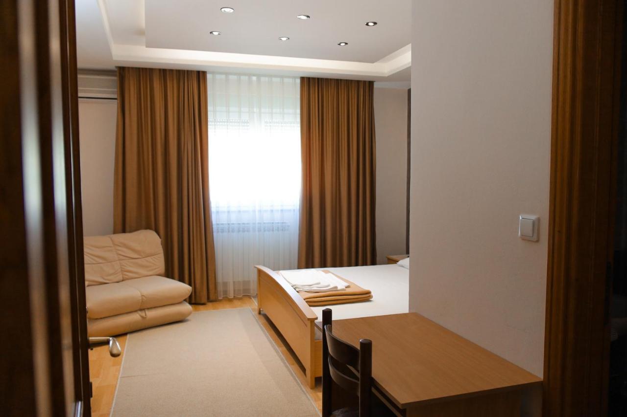Motel Lav ชาพลินา ภายนอก รูปภาพ