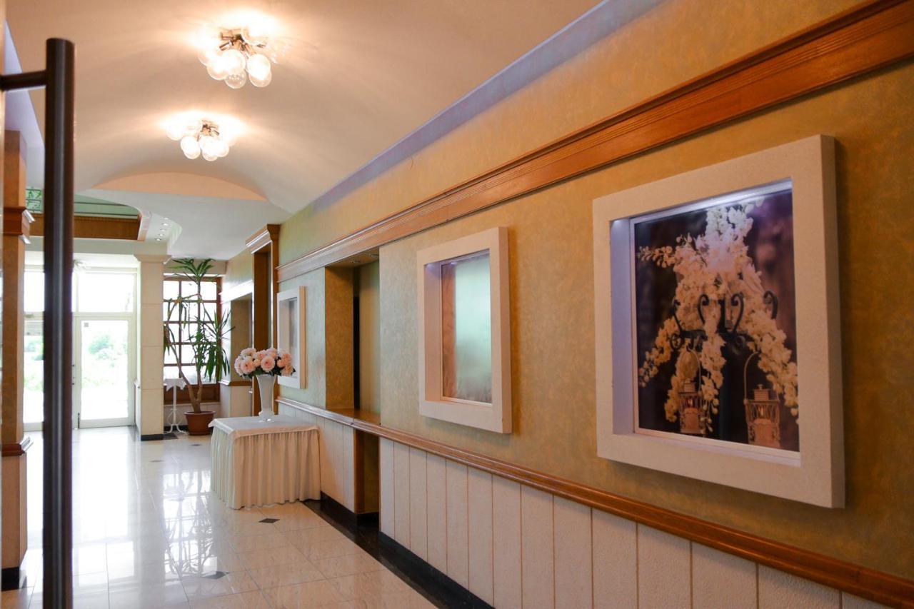 Motel Lav ชาพลินา ภายนอก รูปภาพ