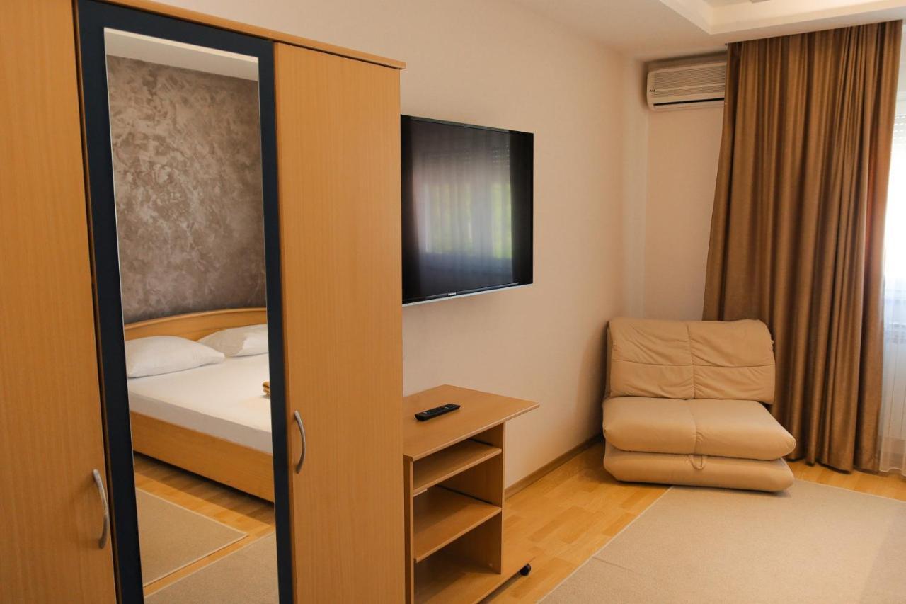 Motel Lav ชาพลินา ภายนอก รูปภาพ