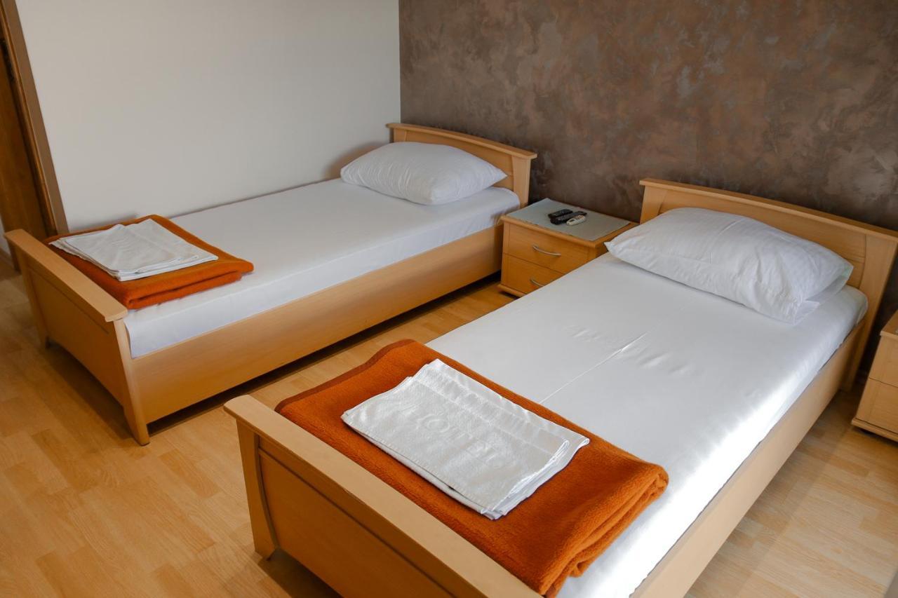 Motel Lav ชาพลินา ภายนอก รูปภาพ