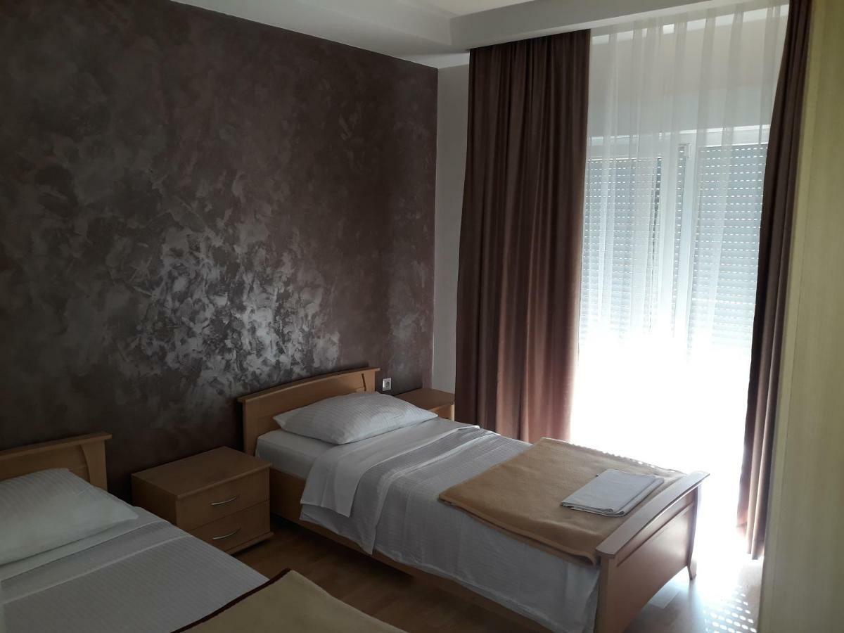 Motel Lav ชาพลินา ภายนอก รูปภาพ