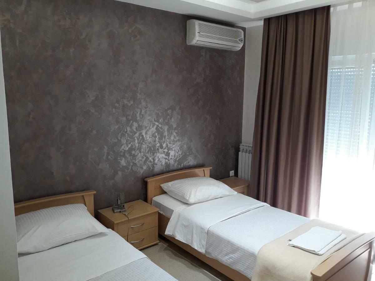Motel Lav ชาพลินา ภายนอก รูปภาพ