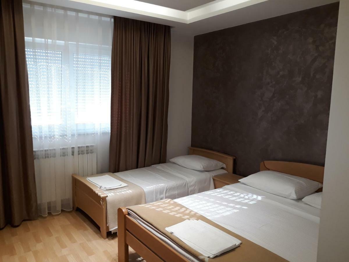 Motel Lav ชาพลินา ภายนอก รูปภาพ